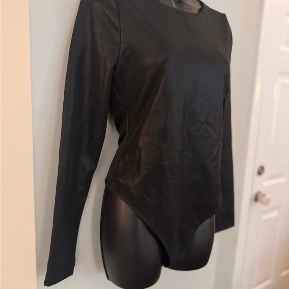 Good American Black Long Sleeve Faux Leather Bodysuit - Picture 2 of 5